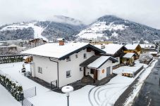 Apartment in Zell am See - Spa Chalet - Garden Lodge